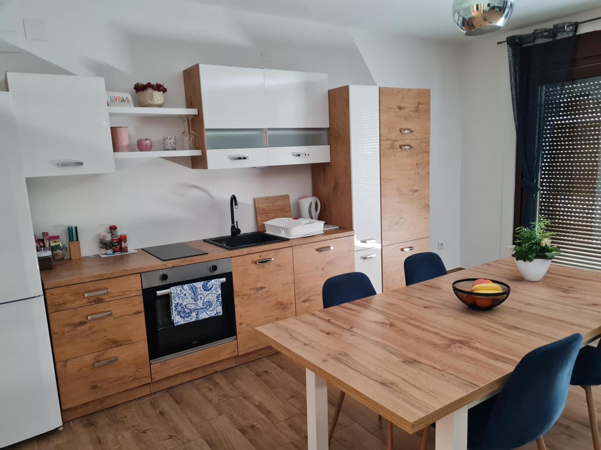 Old Town Road Apartment คาร์โลวัตส์ ภายนอก รูปภาพ